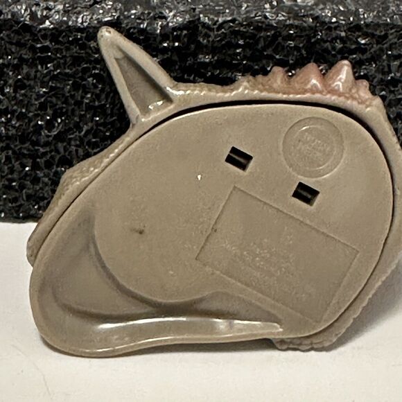 2000 Honey Nut Cheerios DINOSAUR Chomping Magnet CARNOTAUR Hinged Clip Note - Picture 6 of 7